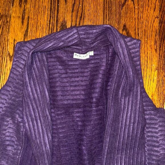 New Habitat Vest - Picture 2 of 5